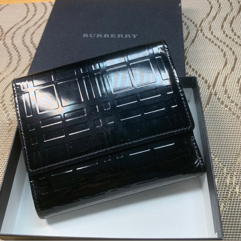 Pre Owned Burberry Black Embossed Wallet